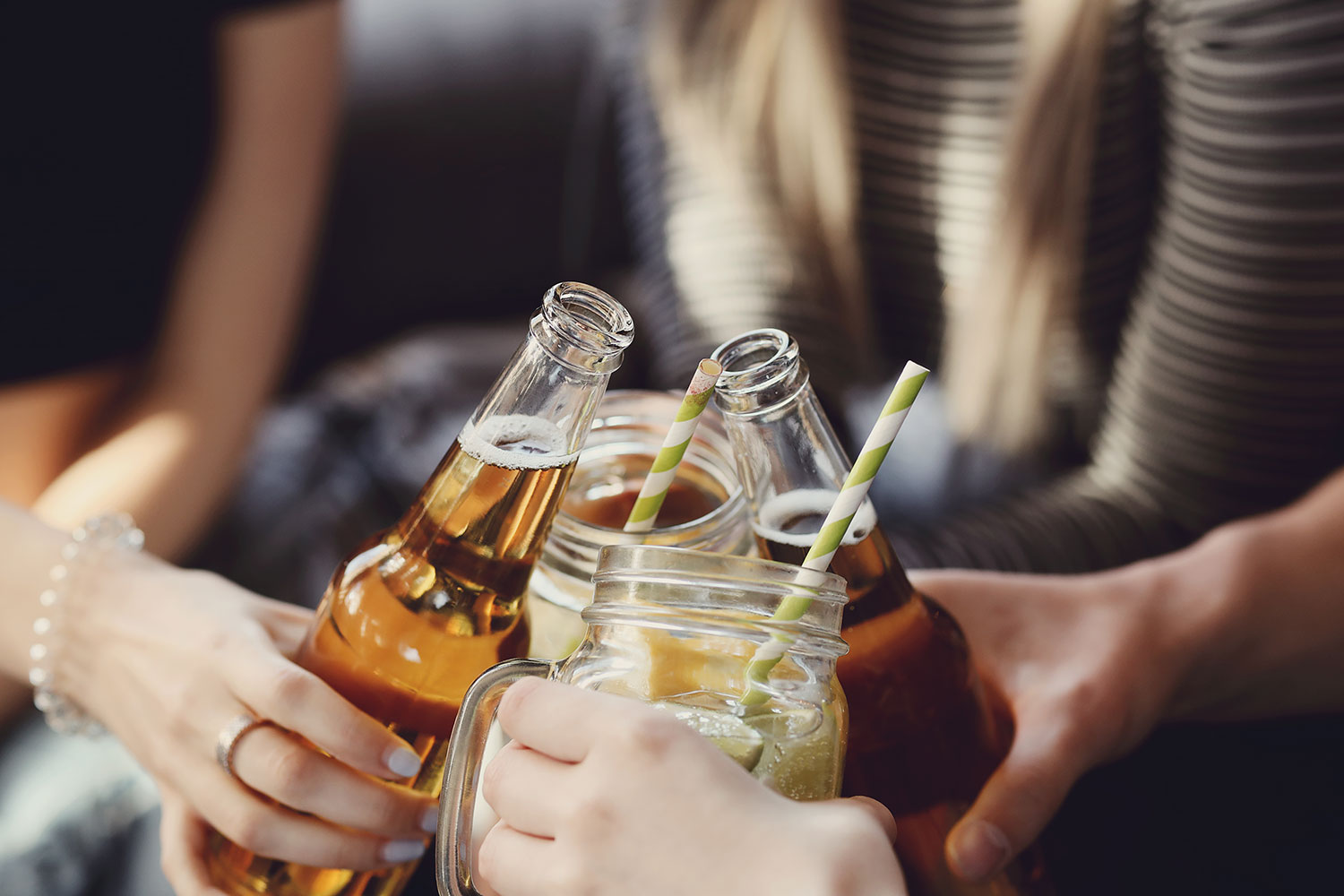 Un estudio demuestra que beber con moderación no alarga la vida