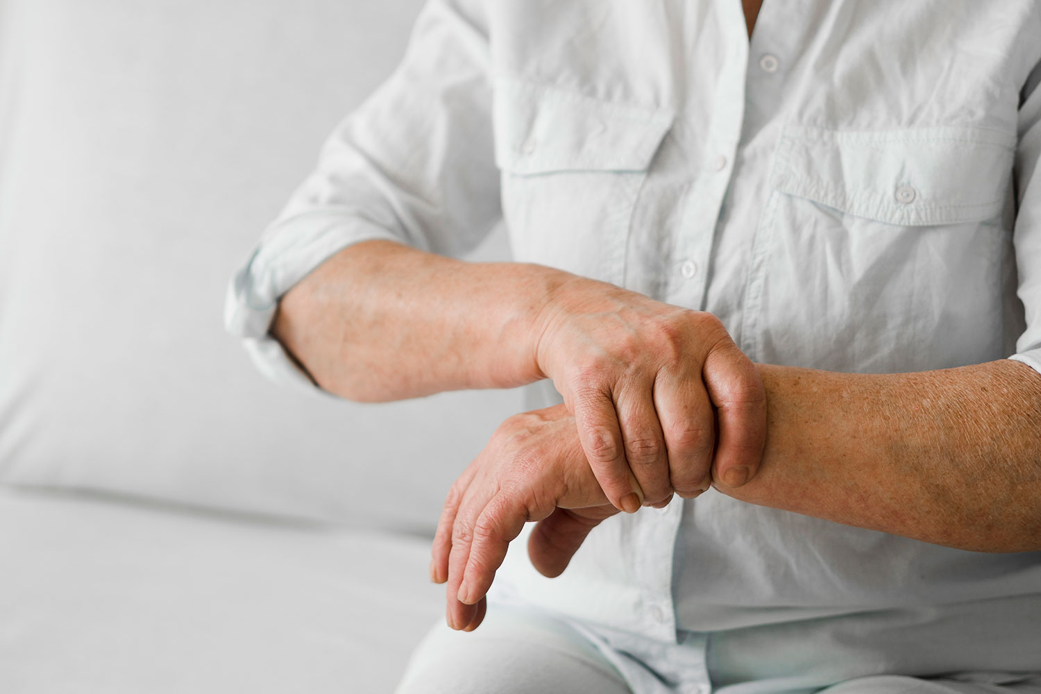 El desconocido síntoma que puede alertar del Parkinson antes de que aparezca