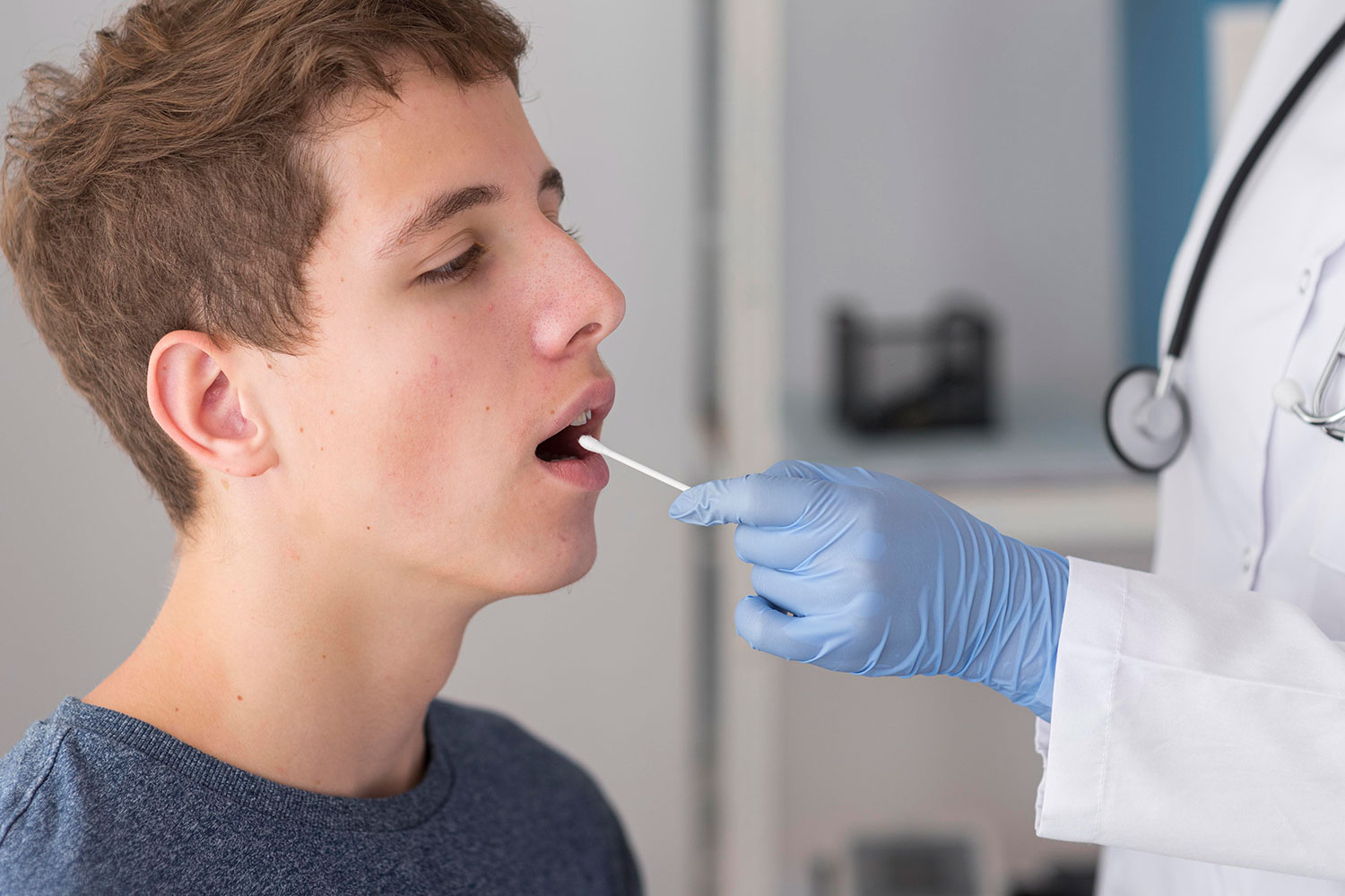 ¿Puede realmente un test de saliva detectar el cáncer de mama?