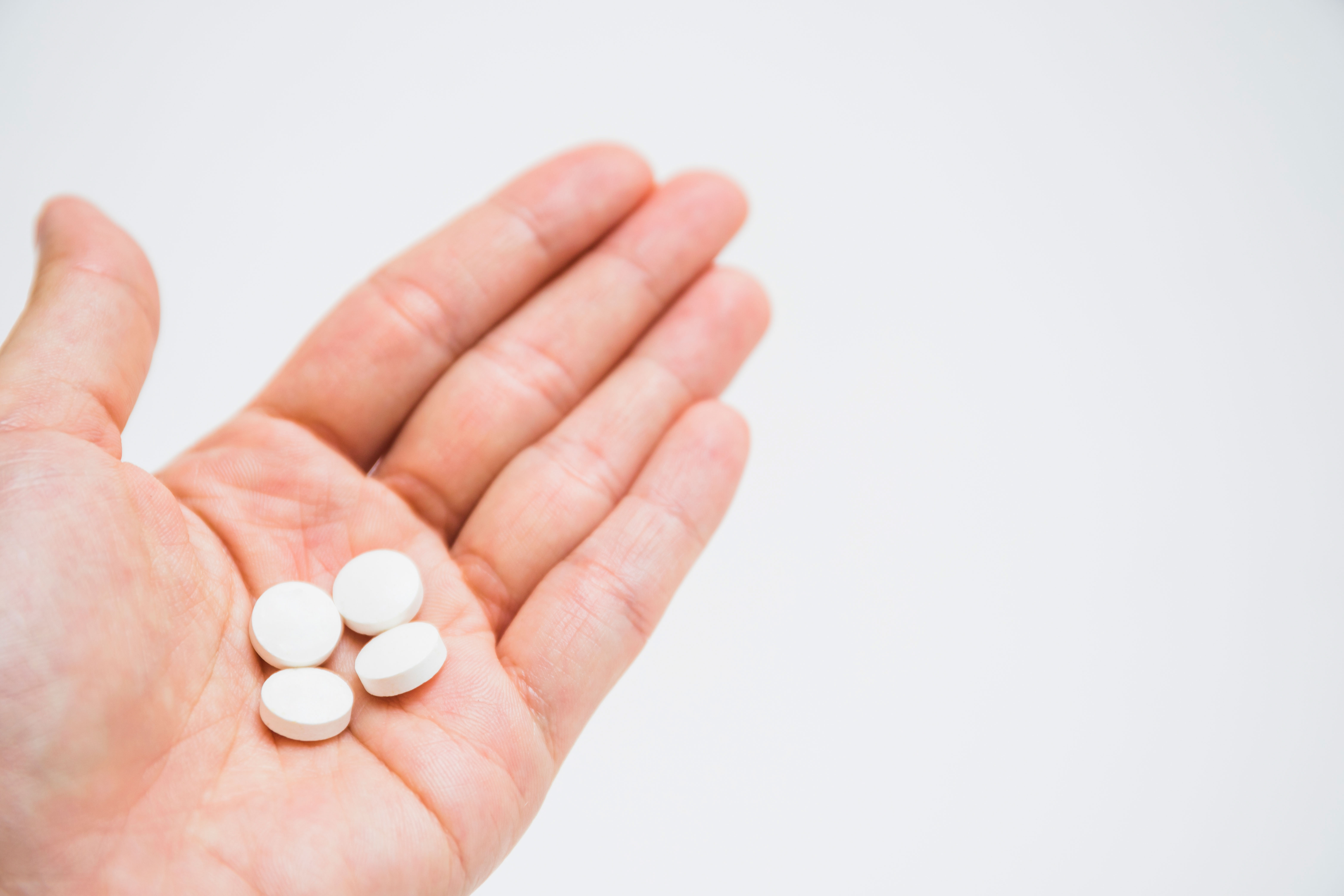 La aspirina reduce a la mitad el riesgo de que el cáncer de colon vuelva a aparecer