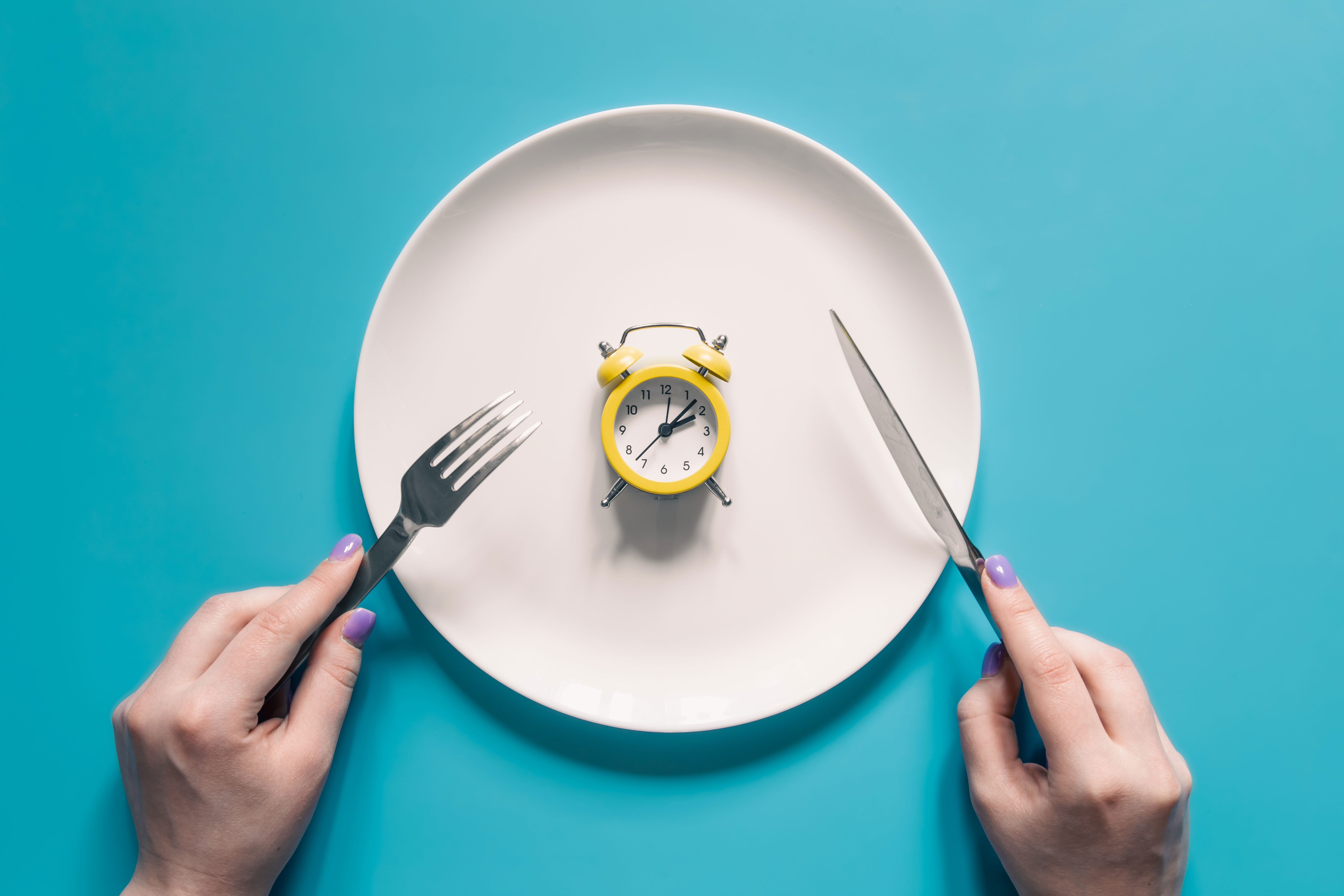 Un nutricionista desvela la hora a la que se debe desayunar, comer y cenar: “Es un seguro de vida”