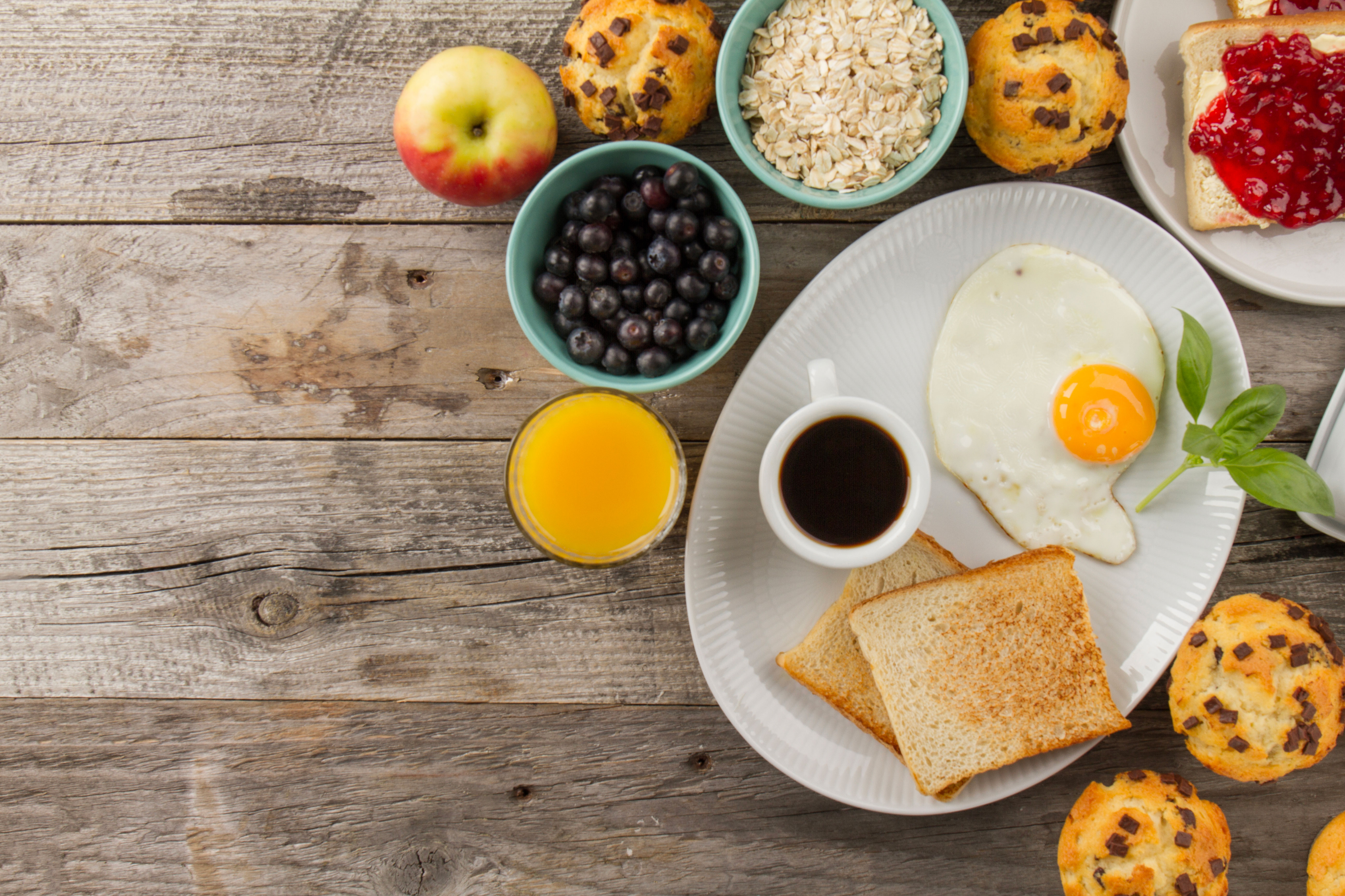 ¿Por qué saltarse el desayuno aumenta el riesgo de fracturas óseas?